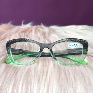 Green Women's Reading Glasses (NWOT)